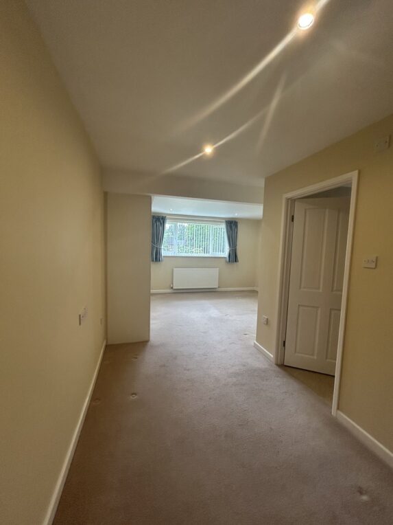 Grange Park Avenue, Wilmslow, <br />
<b>Warning</b>:  Undefined array key 60 in <b>/data04/hatton/public_html/wp-content/uploads/wpallimport/functions.php</b> on line <b>378</b><br /> - Image 14