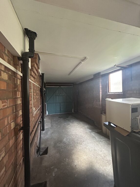 Grange Park Avenue, Wilmslow, <br />
<b>Warning</b>:  Undefined array key 60 in <b>/data04/hatton/public_html/wp-content/uploads/wpallimport/functions.php</b> on line <b>378</b><br /> - Image 8