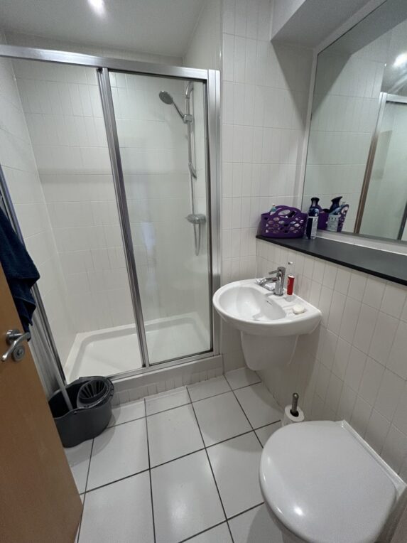 Apartment 9, 5 Larke Rise, Didsbury - Image 8
