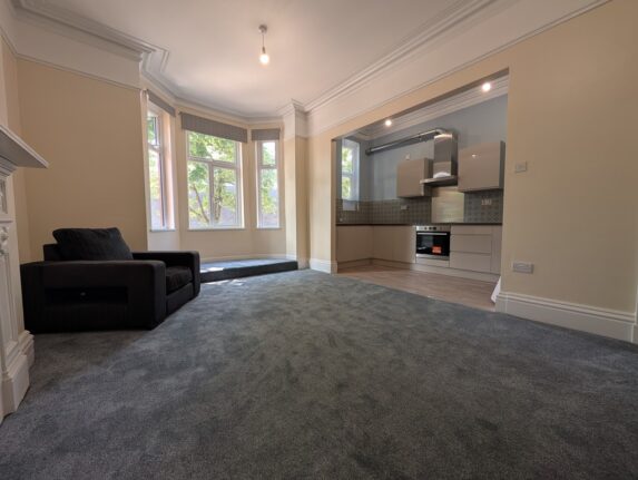 Ballbrook Avenue, First Floor Craig House   Manche, Sale - Image 4