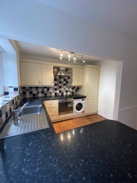 2 Parsonage Court, Heaton Moor - Image 6