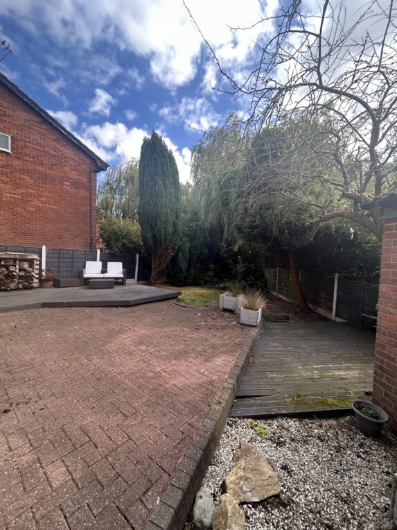 New Lawns, Reddish, Reddish - Image 2