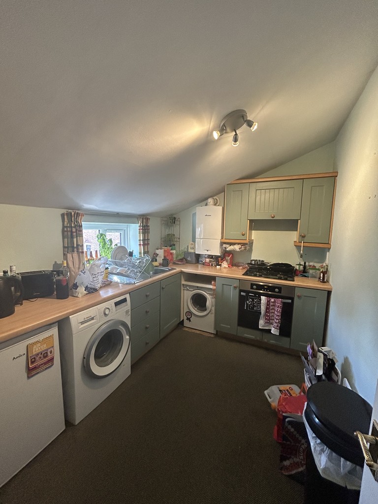 Davenfield Road, Didsbury - Image 2