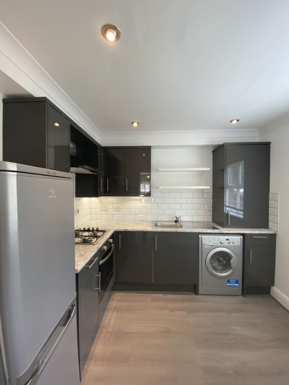 Olive Shapley Avenue, Didsbury - Image 3