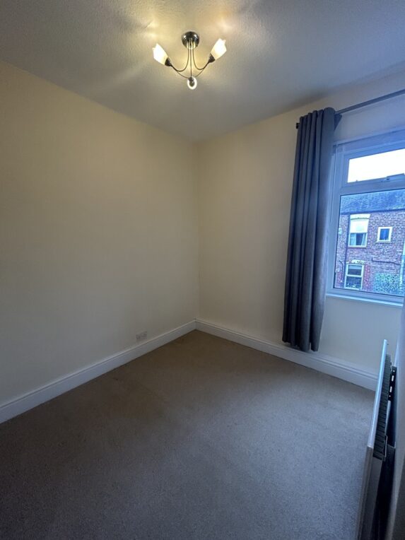 Chiswick Road, Didsbury - Image 7