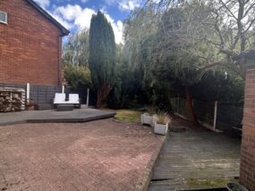Alternative view of New Lawns, Reddish, Reddish